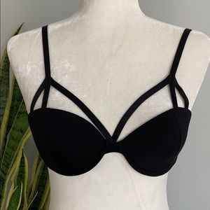 Naja Black Strappy Bra Skulls 32c